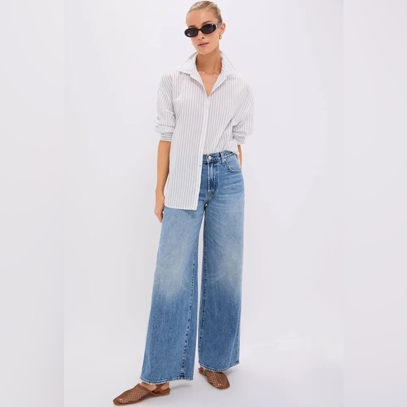 Tuckernuck Tops - Tuckernuck Grey and White Stripe Wexler Cotton Button Down Size Small